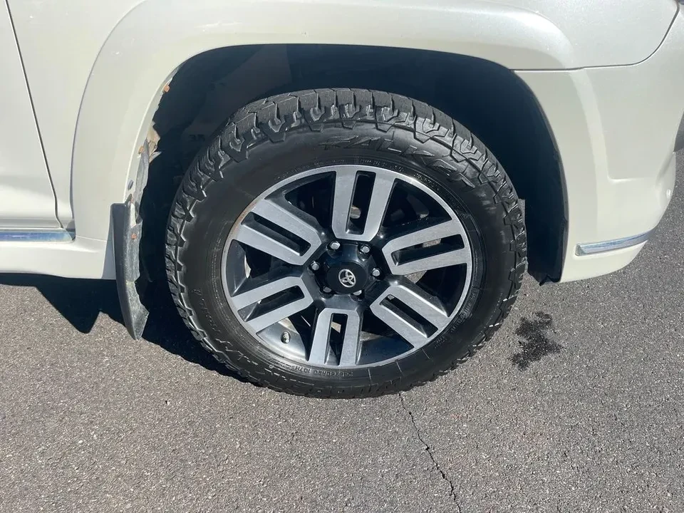 2019 Toyota 4Runner 5th Gen - Image 11 of 20