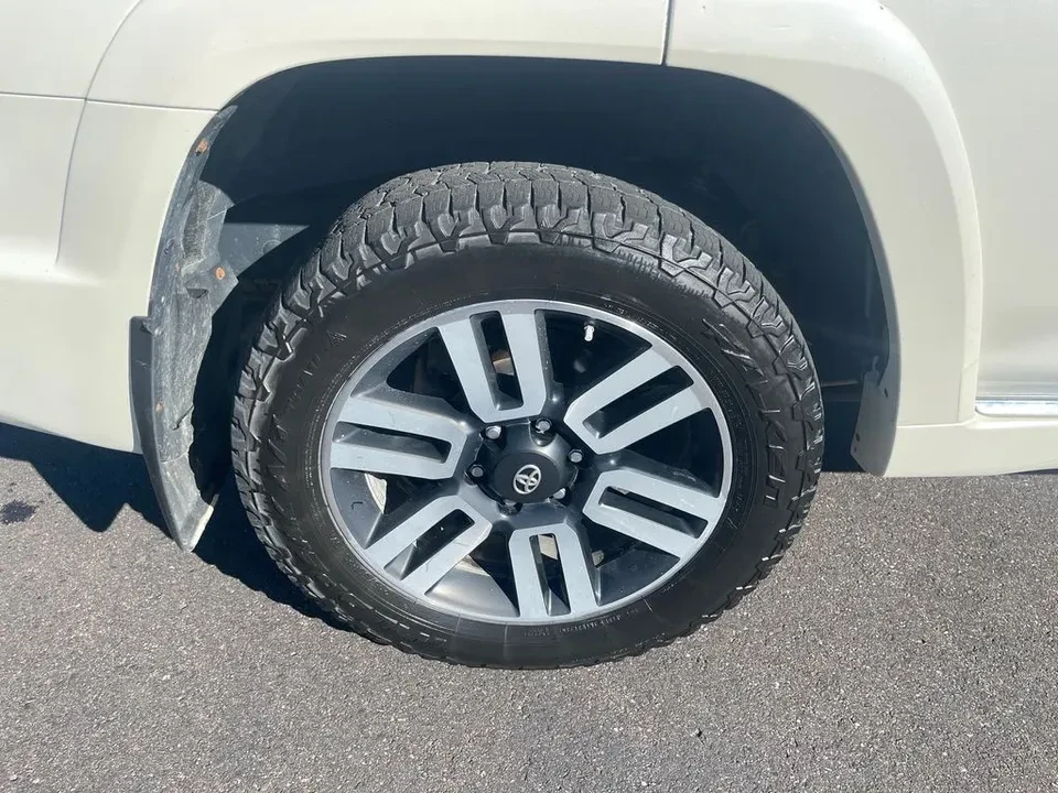 2019 Toyota 4Runner 5th Gen - Image 10 of 20