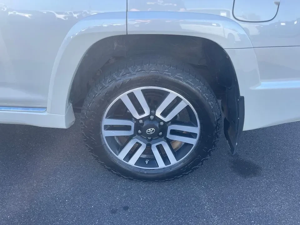 2019 Toyota 4Runner 5th Gen - Image 9 of 20