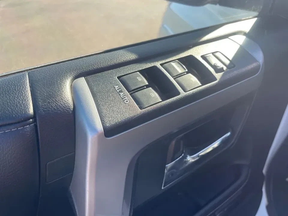 2019 Toyota 4Runner 5th Gen - Image 14 of 20