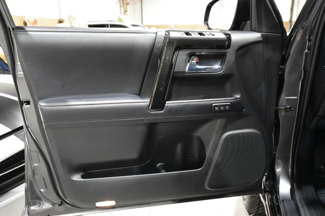 2019 Toyota 4Runner 5th Gen - Image 15 of 21
