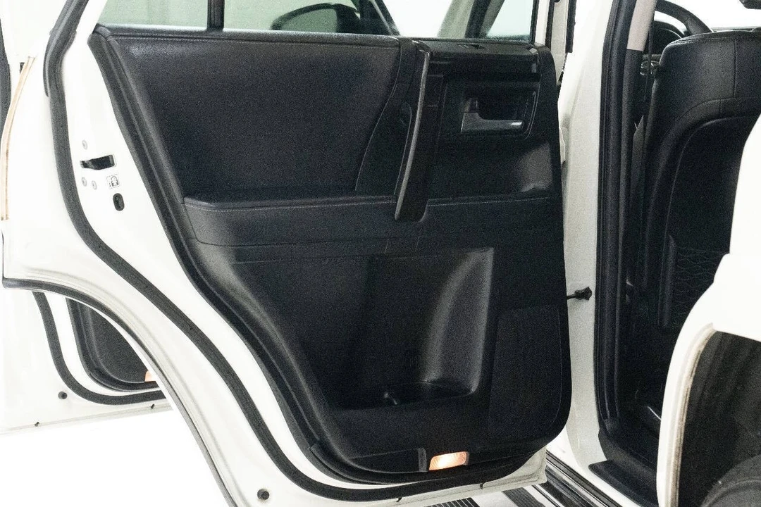 2019 Toyota 4Runner 5th Gen - Image 19 of 21