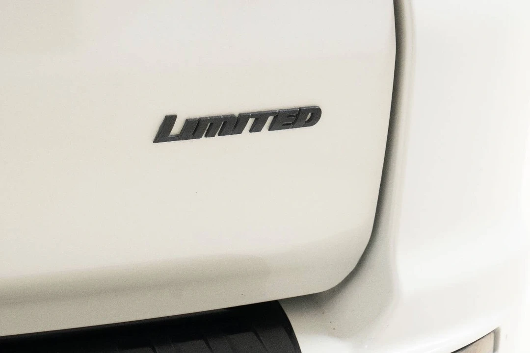 2019 Toyota 4Runner 5th Gen - Image 15 of 21
