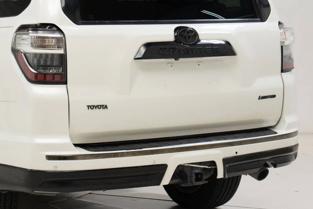 2019 Toyota 4Runner 5th Gen - Image 16 of 21
