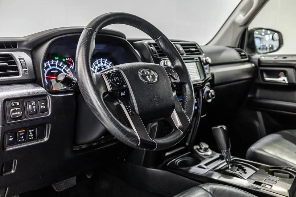 2019 Toyota 4Runner 5th Gen - Image 17 of 20