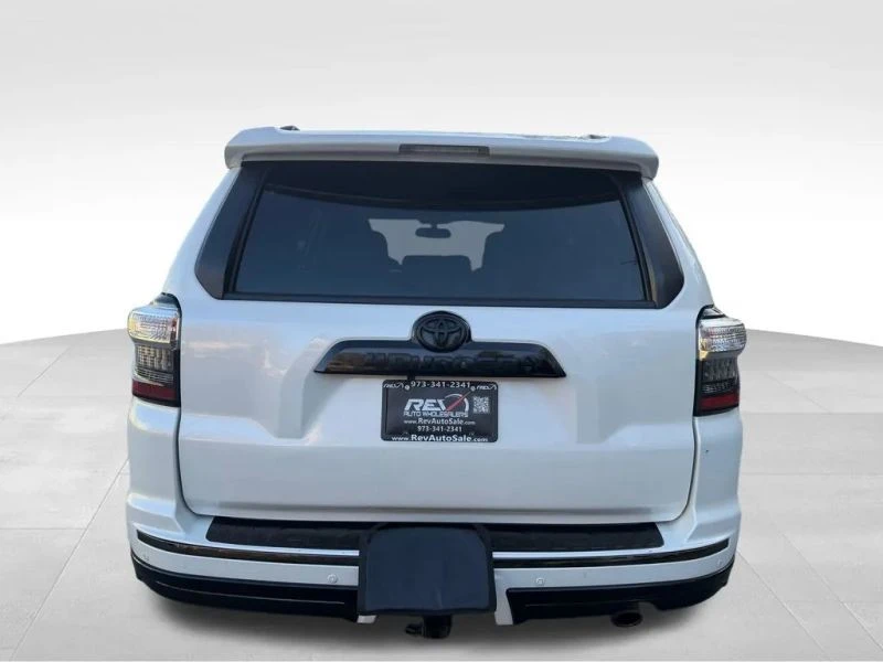 2019 Toyota 4Runner 5th Gen - Image 5 of 12