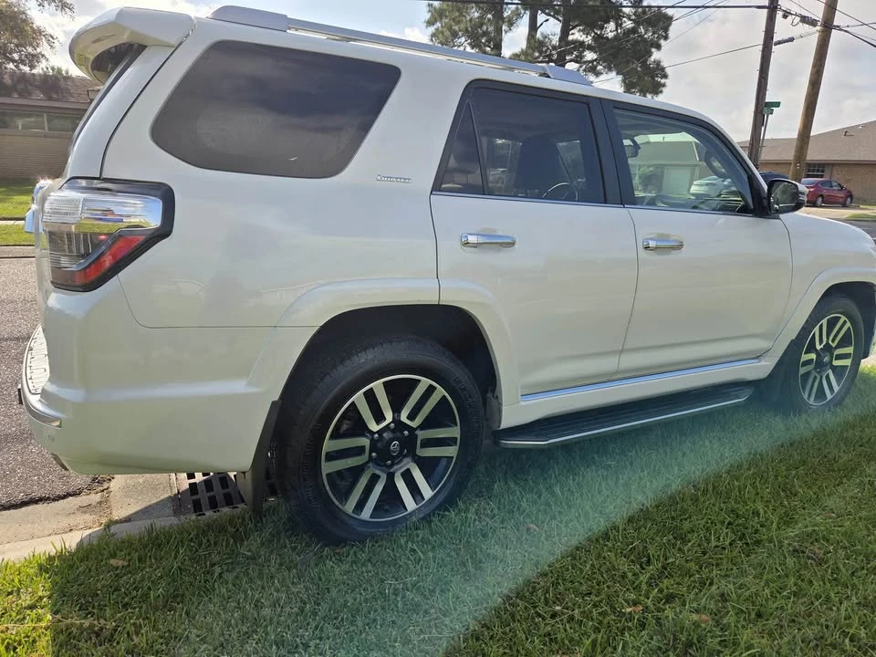 2019 Toyota 4Runner 5th Gen - Image 9 of 13