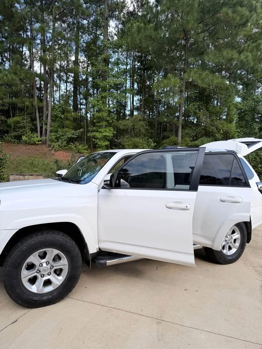 2019 Toyota 4Runner 5th Gen - Image 4 of 15