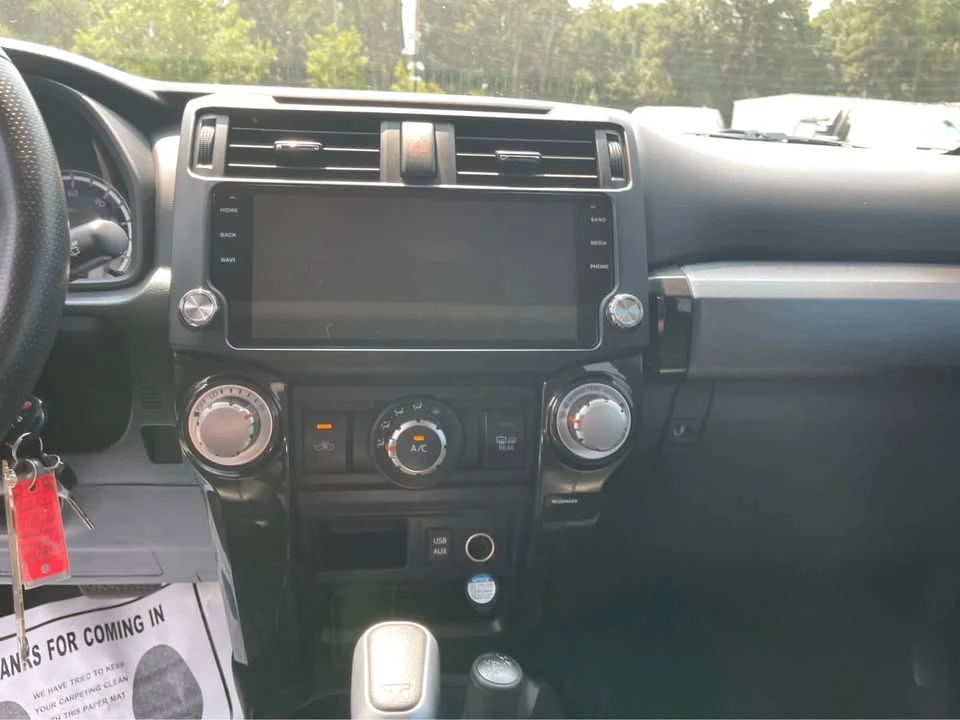 2019 Toyota 4Runner 5th Gen - Image 10 of 17