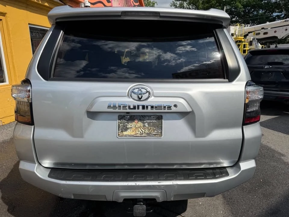 2019 Toyota 4Runner 5th Gen - Image 6 of 20