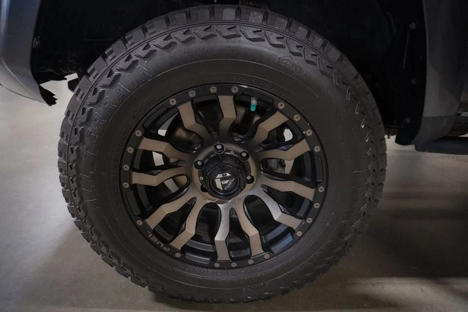 2019 Toyota 4Runner 5th Gen - Image 5 of 19