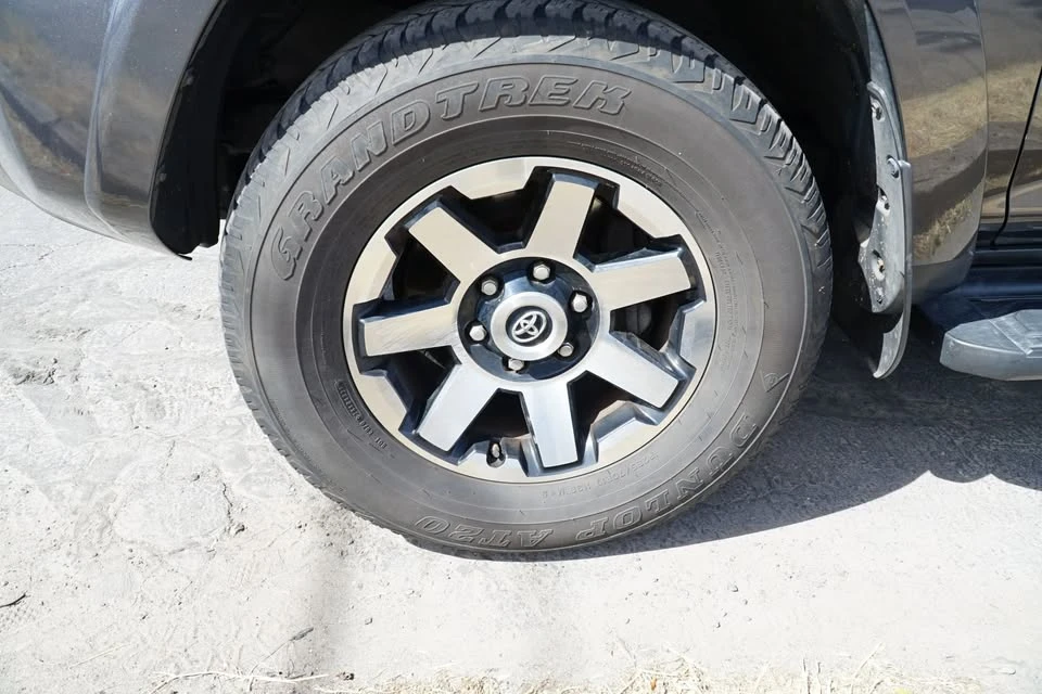 2019 Toyota 4Runner 5th Gen - Image 18 of 20