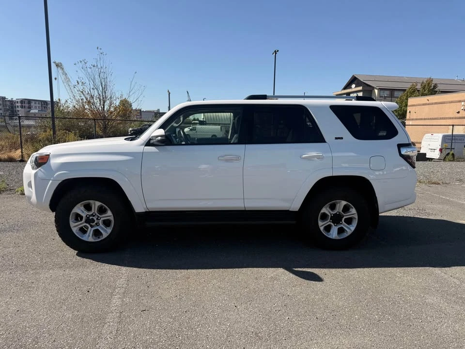 2019 Toyota 4Runner 5th Gen - Image 2 of 16