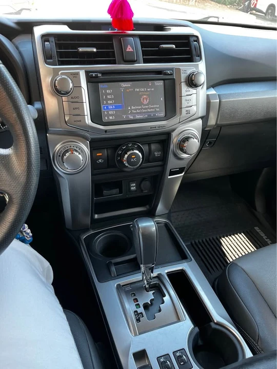 2019 Toyota 4Runner 5th Gen - Image 9 of 12