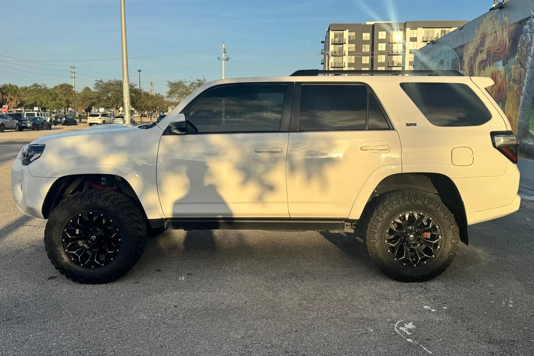 2019 Toyota 4Runner 5th Gen - Image 3 of 31