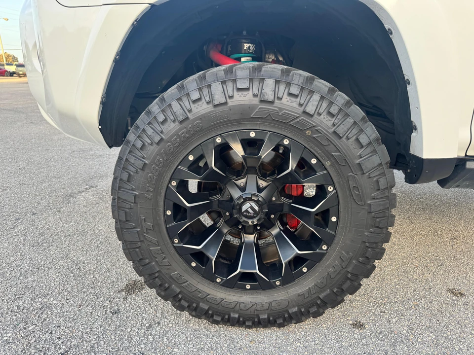 2019 Toyota 4Runner 5th Gen - Image 10 of 31
