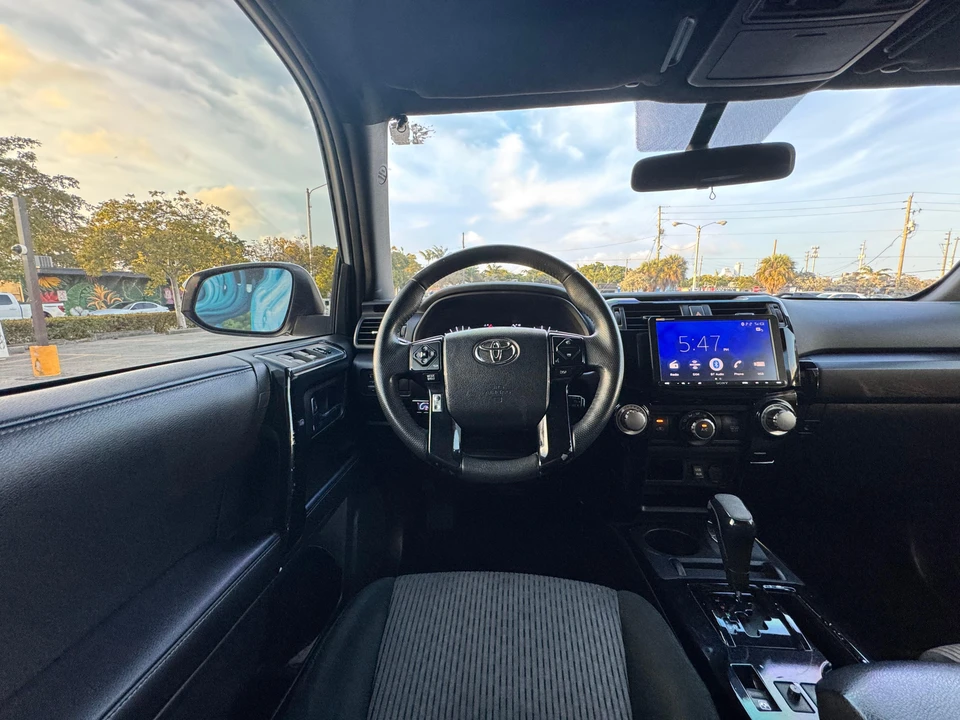 2019 Toyota 4Runner 5th Gen - Image 28 of 31