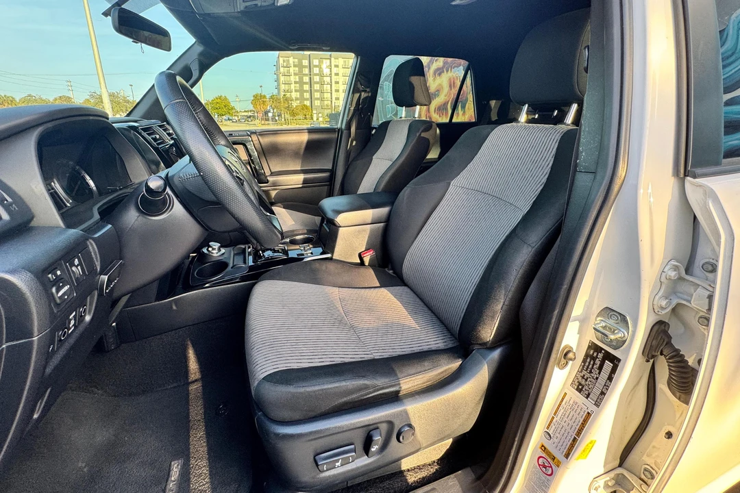2019 Toyota 4Runner 5th Gen - Image 15 of 31