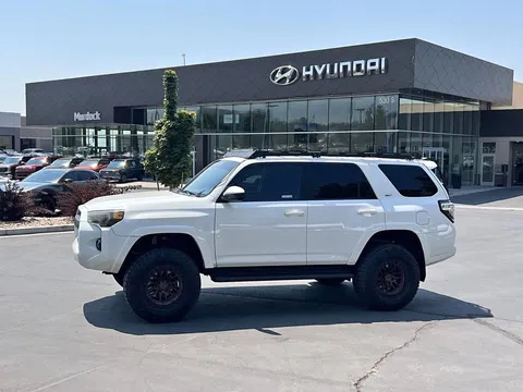 2019 Toyota 4Runner SR5