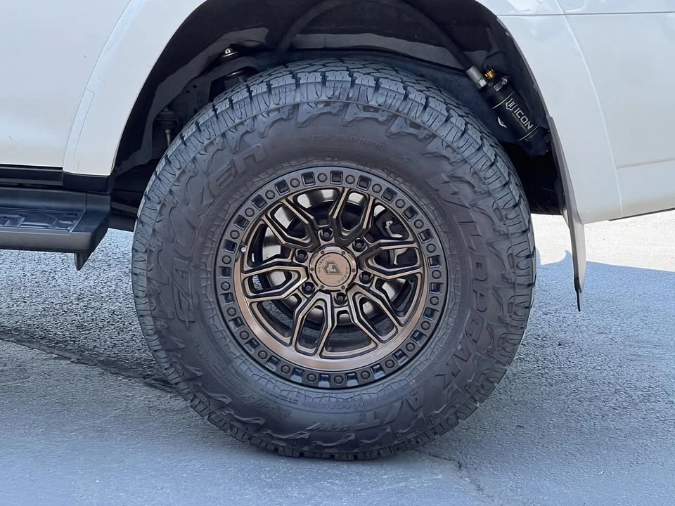 2019 Toyota 4Runner 5th Gen - Image 8 of 19