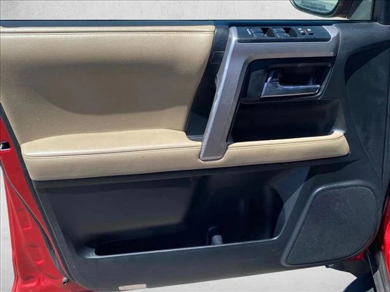 2019 Toyota 4Runner 5th Gen - Image 9 of 20