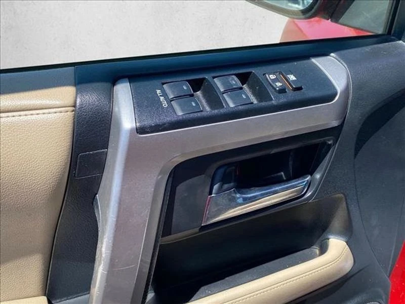 2019 Toyota 4Runner 5th Gen - Image 10 of 20
