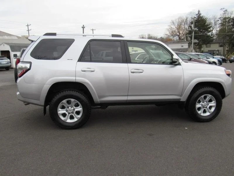 2019 Toyota 4Runner 5th Gen - Image 9 of 12