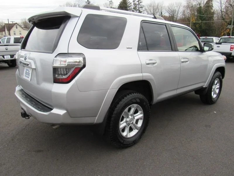 2019 Toyota 4Runner 5th Gen - Image 8 of 12