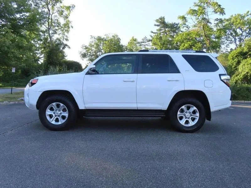 2019 Toyota 4Runner 5th Gen - Image 10 of 12