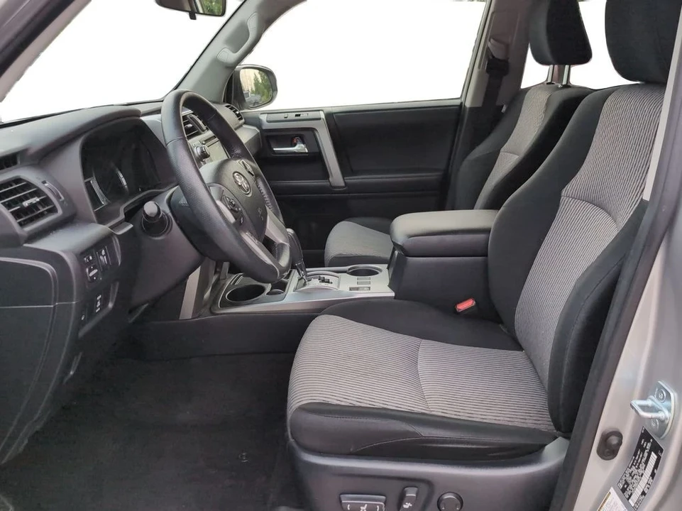 2019 Toyota 4Runner 5th Gen - Image 9 of 12