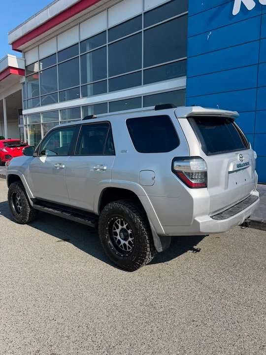 2019 Toyota 4Runner 5th Gen - Image 9 of 17