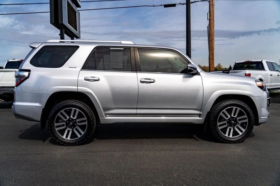2019 Toyota 4Runner 5th Gen - Image 8 of 20