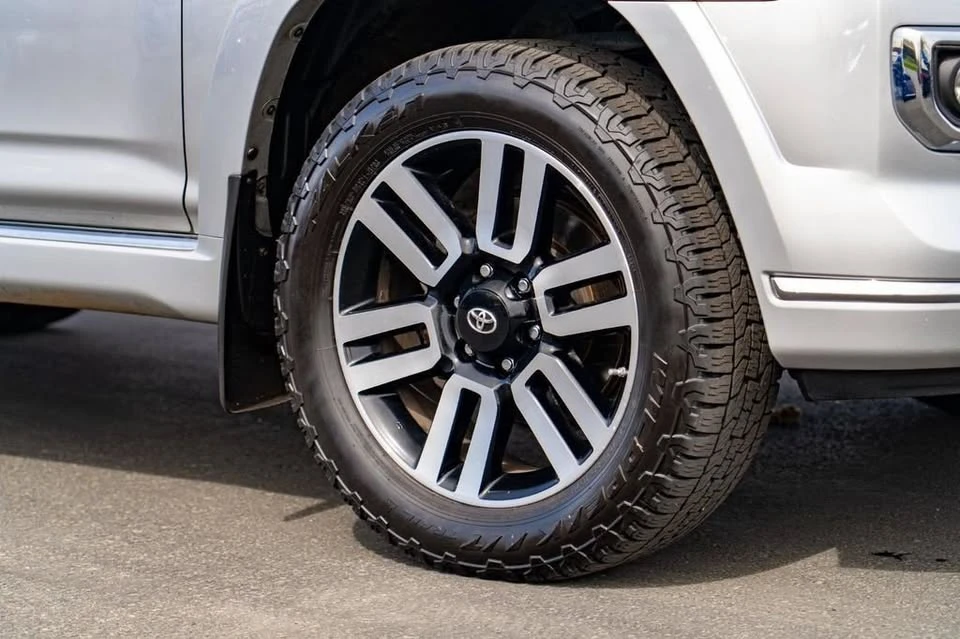 2019 Toyota 4Runner 5th Gen - Image 7 of 20