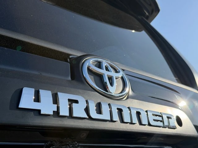 2019 Toyota 4Runner 5th Gen - Image 11 of 20