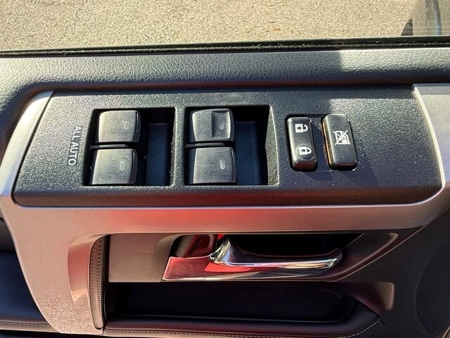 2019 Toyota 4Runner 5th Gen - Image 12 of 12