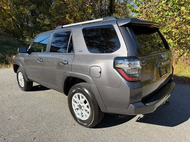 2019 Toyota 4Runner 5th Gen - Image 8 of 12