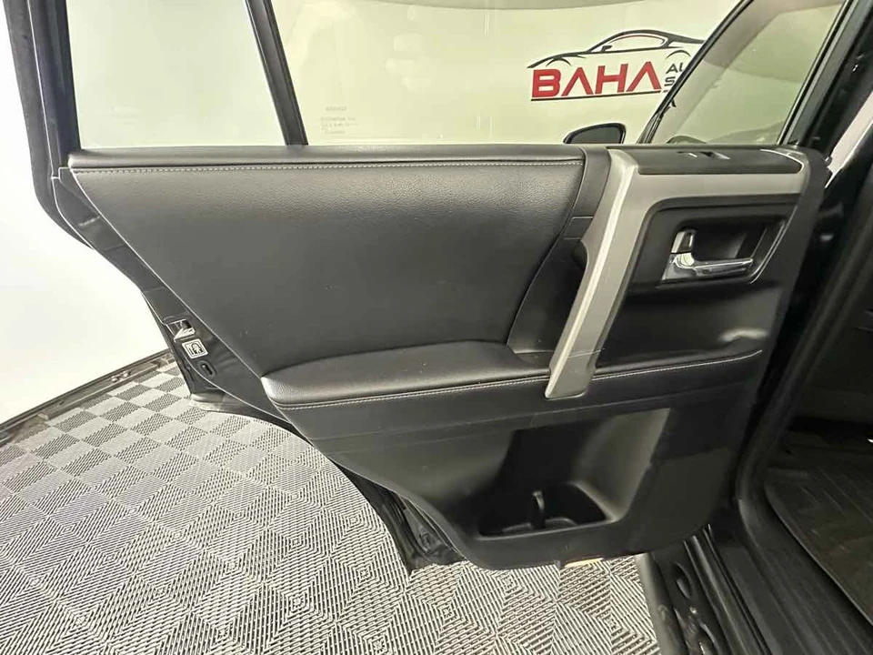 2019 Toyota 4Runner 5th Gen - Image 17 of 21