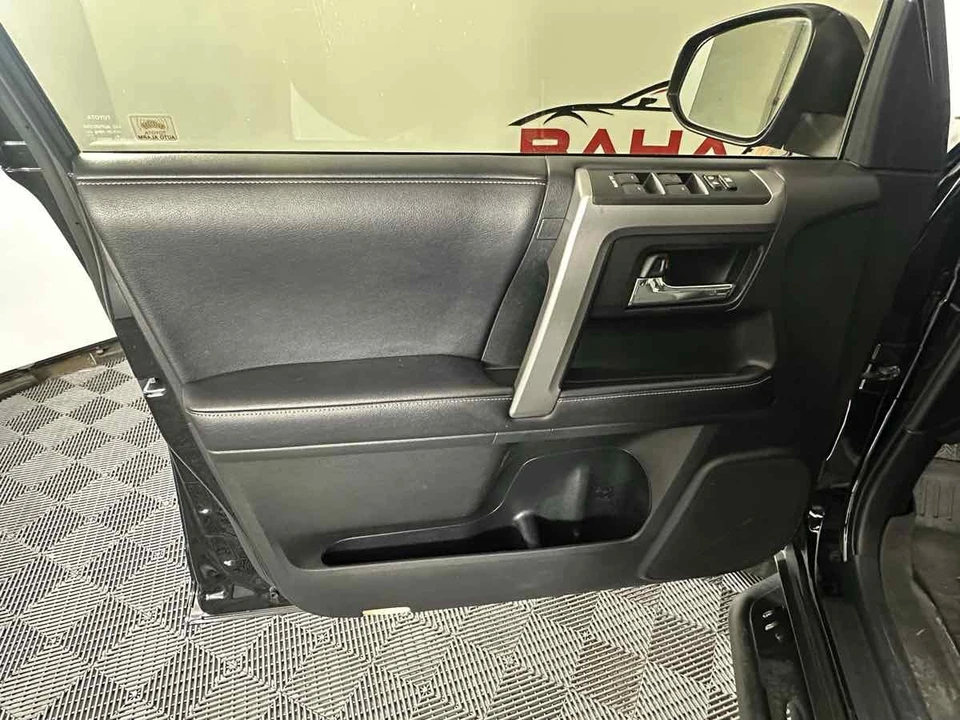 2019 Toyota 4Runner 5th Gen - Image 15 of 21