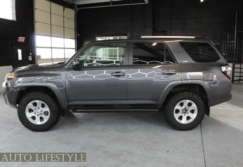 2019 Toyota 4Runner 5th Gen - Image 9 of 21