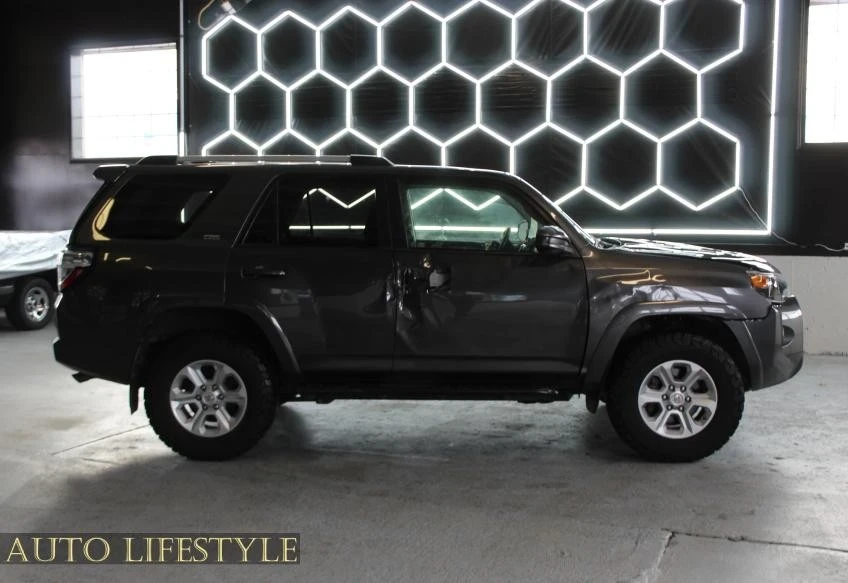 2019 Toyota 4Runner 5th Gen - Image 8 of 21