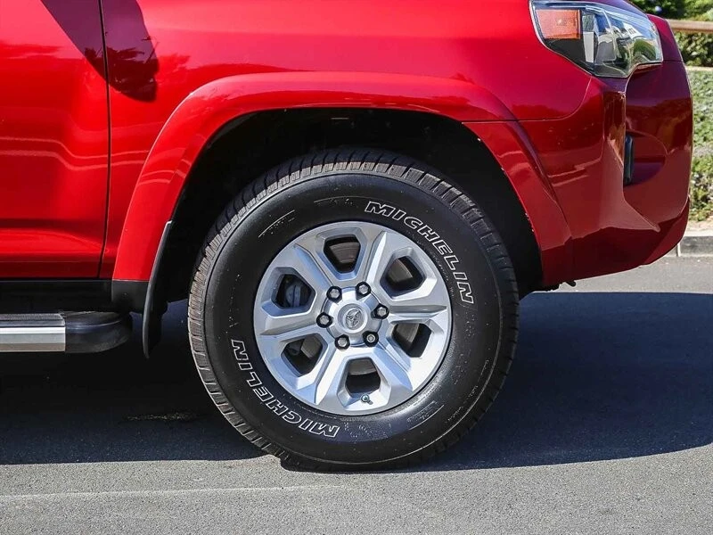 2019 Toyota 4Runner 5th Gen - Image 12 of 21