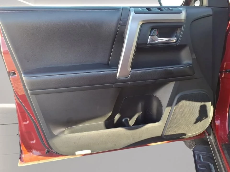 2019 Toyota 4Runner 5th Gen - Image 10 of 20
