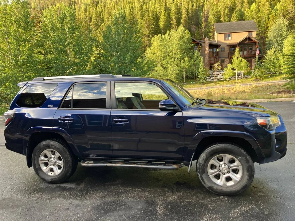 2019 Toyota 4Runner 5th Gen - Image 4 of 10