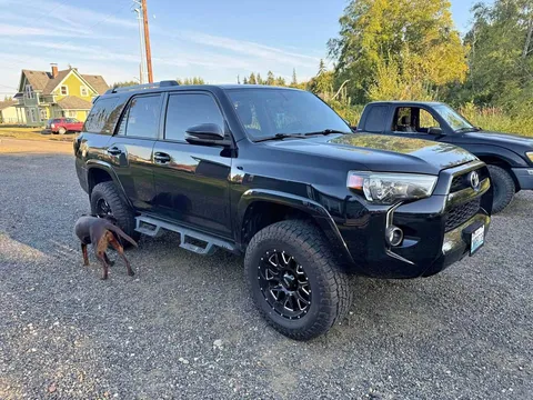 2019 Toyota 4Runner SR5 Premium Sport Utility 4D