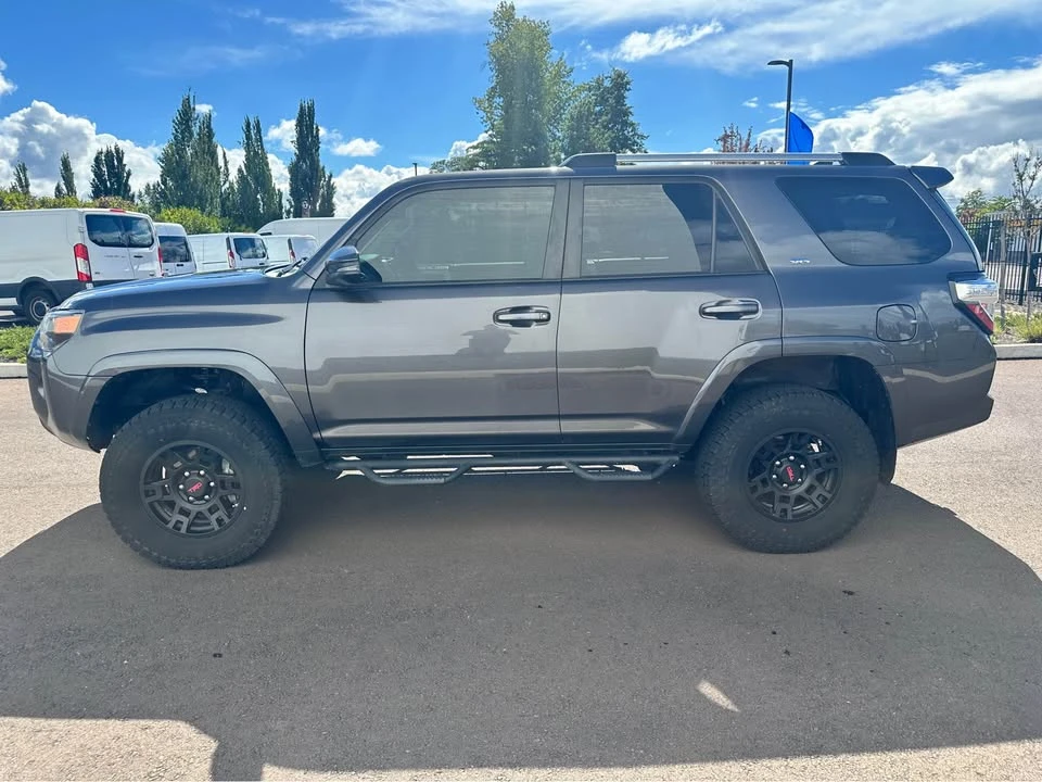 2019 Toyota 4Runner 5th Gen - Image 8 of 19