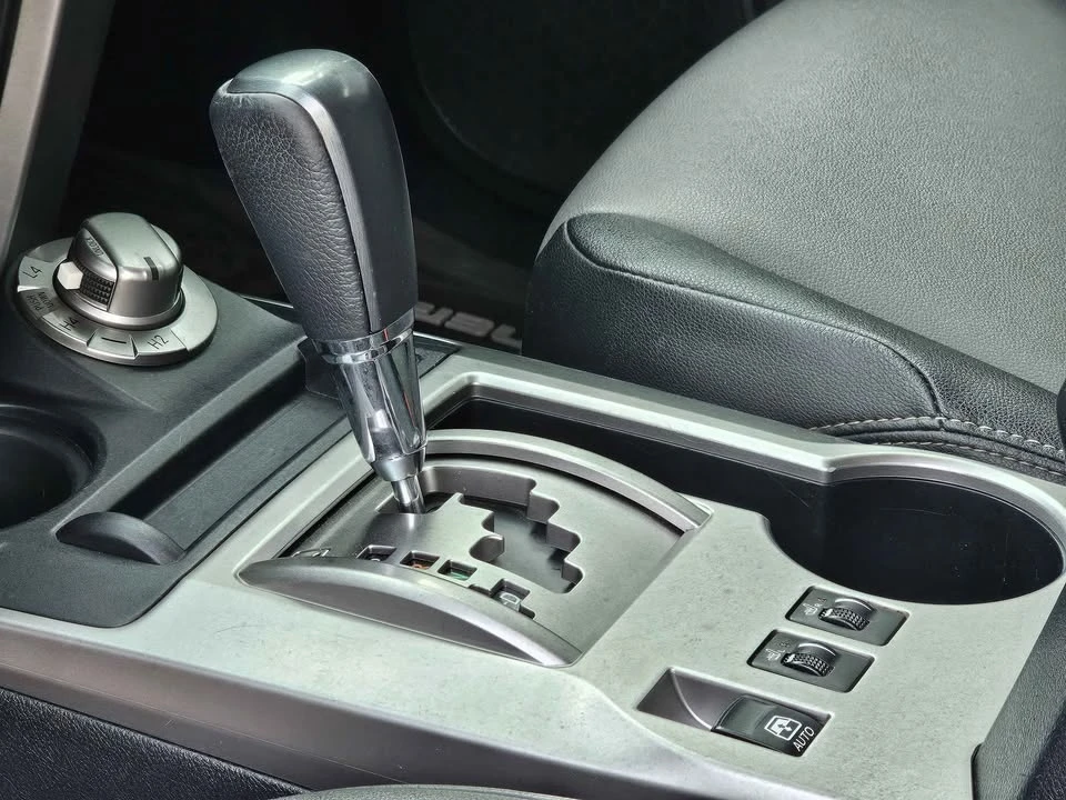 2019 Toyota 4Runner 5th Gen - Image 13 of 16