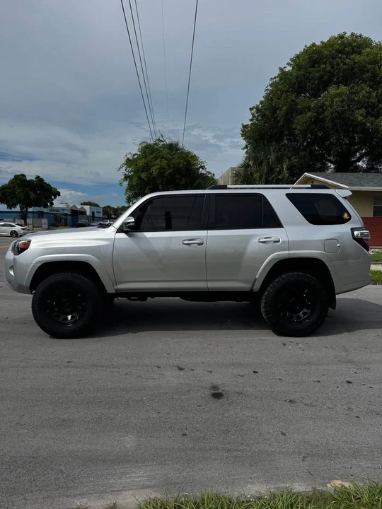 2019 Toyota 4Runner 5th Gen - Image 4 of 16