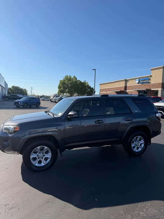 2019 Toyota 4Runner 5th Gen - Image 5 of 14