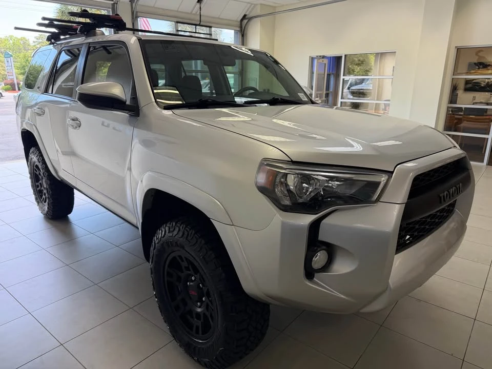 2019 Toyota 4Runner 5th Gen - Image 4 of 8