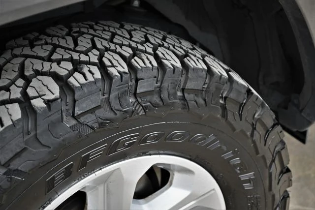 2019 Toyota 4Runner 5th Gen - Image 10 of 21